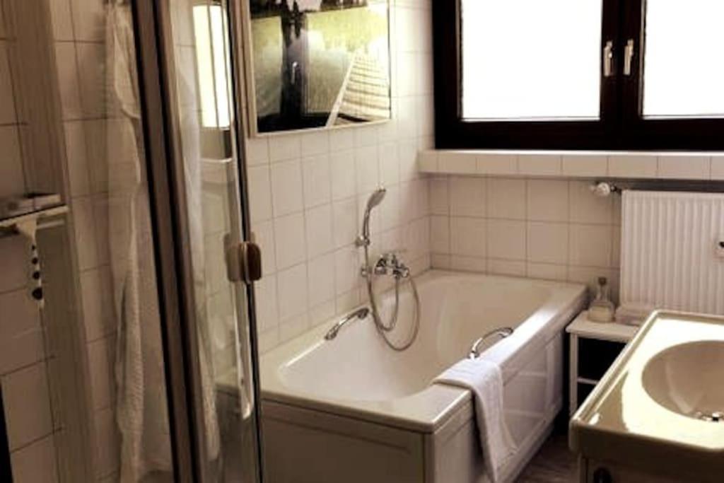 Ferienwohnung zur dicken Berta Wolfegg Exterior foto
